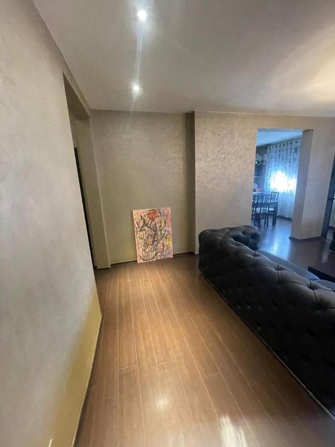 Luxury Apartment City Centre Tirana Exterior photo