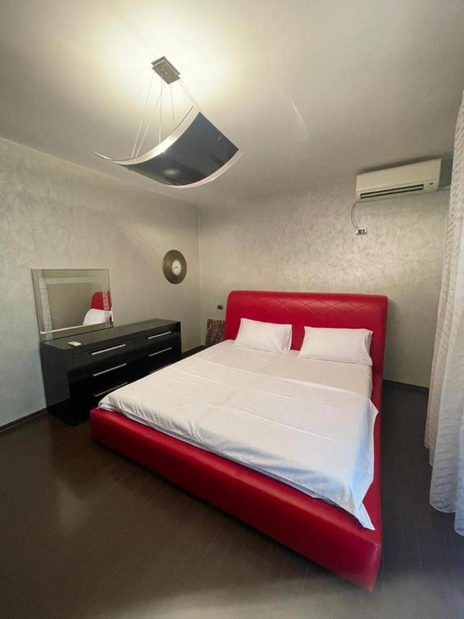 Luxury Apartment City Centre Tirana Exterior photo