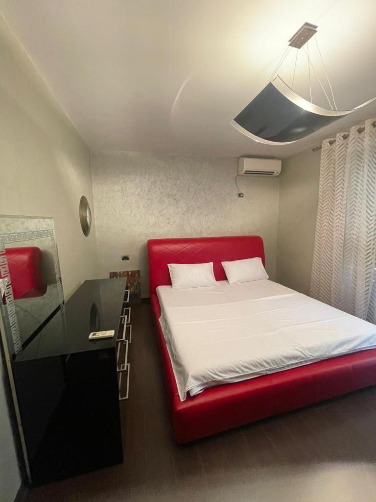 Luxury Apartment City Centre Tirana Exterior photo