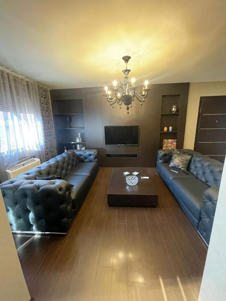 Luxury Apartment City Centre Tirana Exterior photo